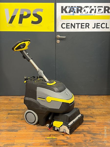 Karcher&nbsp;Ribalno - sesalni stroj BR 35/12&nbsp;<small><strong></strong></small>