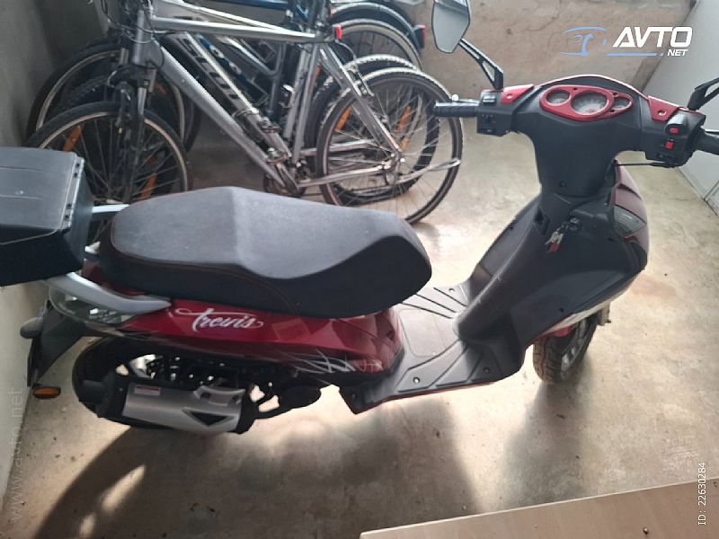 MOTO&nbsp;Trevis