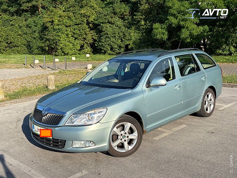 �koda&nbsp;Octavia&nbsp;<small><strong>Combi 1.6 CR TDI DPF Elegance</strong></small>
