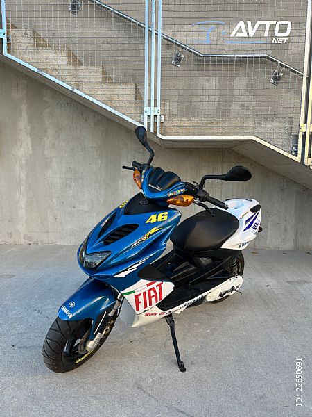 Yamaha&nbsp;AEROX 25KMH ROSSI EDITION - KOT NOV