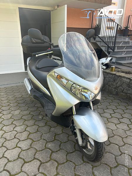 Suzuki&nbsp;Burgman 125