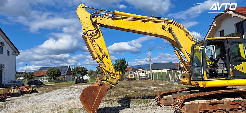 Komatsu&nbsp;PC 210 &nbsp;<small><strong></strong></small>