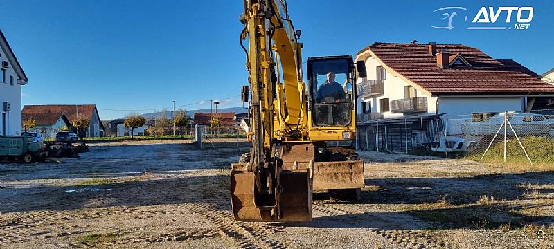Komatsu&nbsp;PW 140&nbsp;<small><strong></strong></small>