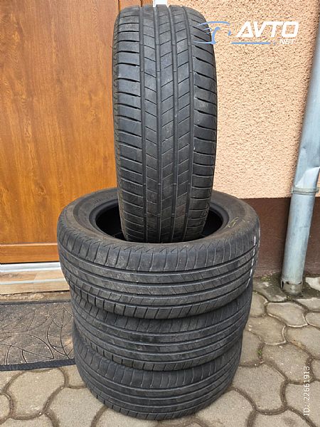 Bridgestone&nbsp;Vozene 1 sezono. &nbsp;<small>205&nbsp;/&nbsp;55 &nbsp;R&nbsp;16</small>