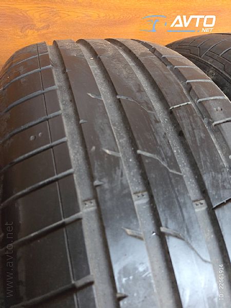 Hankook&nbsp;Vozene 1 sezono. &nbsp;<small>235&nbsp;/&nbsp;50 &nbsp;R&nbsp;20</small>