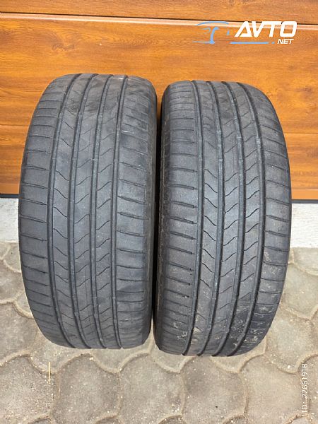 Bridgestone&nbsp;Dobre gume&nbsp;<small>215&nbsp;/&nbsp;60 &nbsp;R&nbsp;17</small>