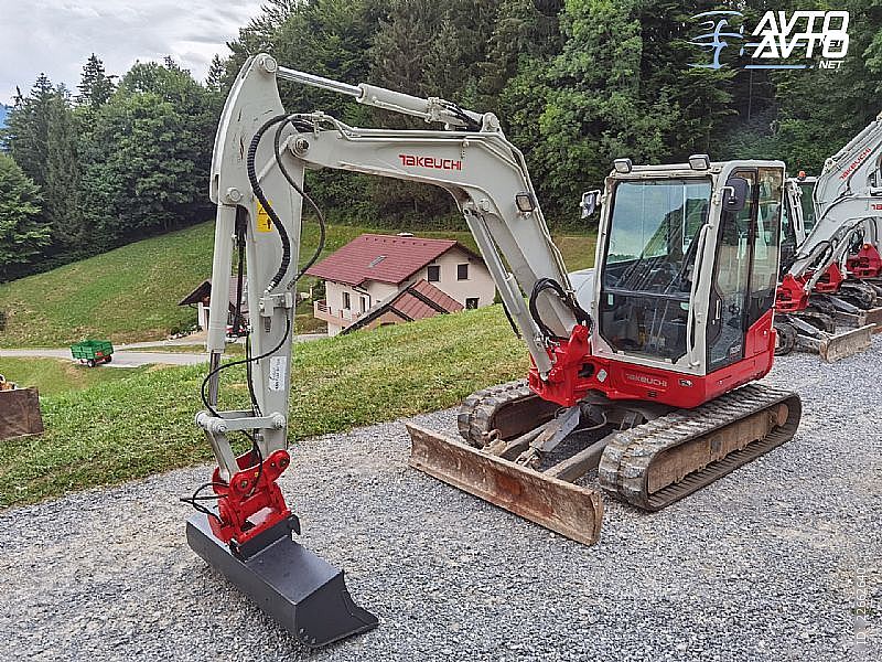 Takeuchi&nbsp;TB 260  POWERTILT MS03 HID. HITRA MENJAVA&nbsp;<small><strong></strong></small>
