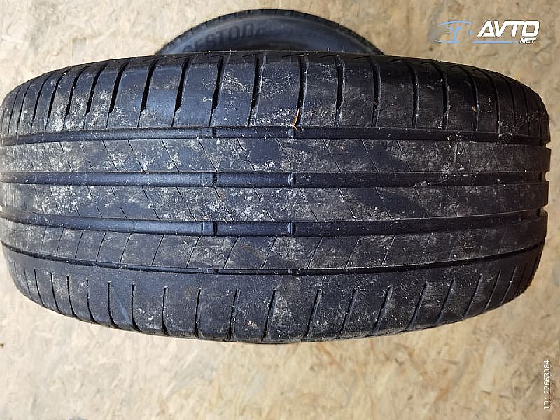 Bridgestone&nbsp;225 55 18 cca 4-5 mm profila&nbsp;<small>225&nbsp;/&nbsp;55 &nbsp;R&nbsp;18</small>
