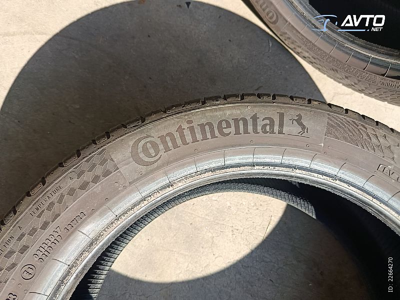 Continental&nbsp;Ultra contact 94 W XL&nbsp;<small>225&nbsp;/&nbsp;45 &nbsp;R&nbsp;17</small>