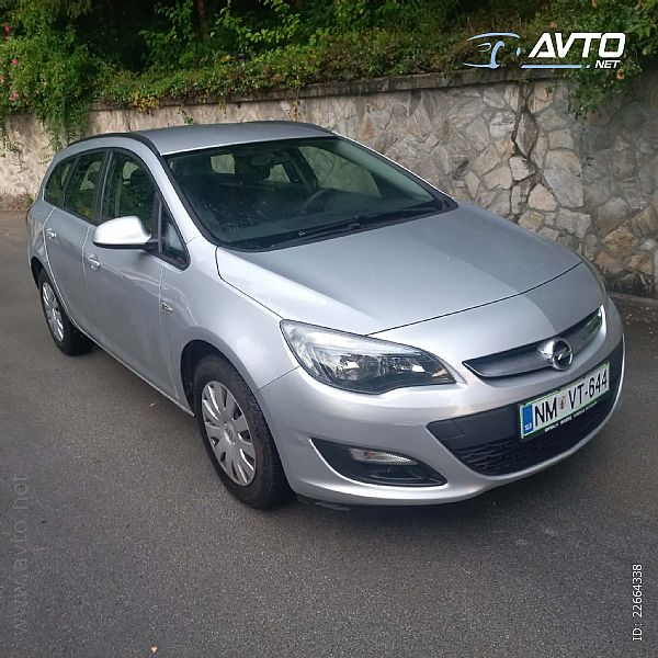 Opel&nbsp;Astra&nbsp;<small><strong></strong></small>
