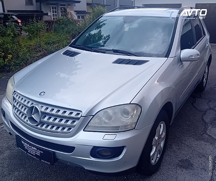Mercedes-Benz&nbsp;ML-Razred&nbsp;<small><strong>ML 320 CDI Avt. EURO-PRIKLOP-VLE�NA-KLJUKA-3500KG.</strong></small>