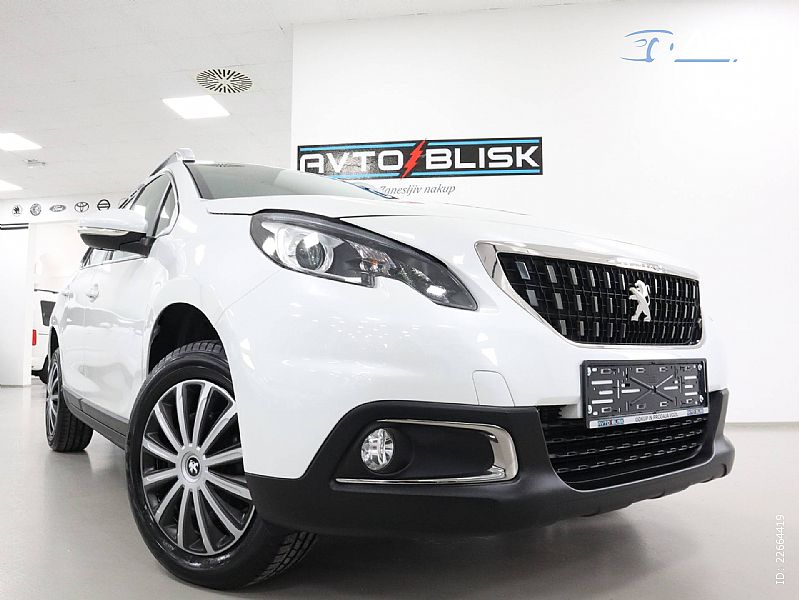 Peugeot&nbsp;2008&nbsp;<small><strong>1.2-SLOVENSKI-SAMO 47.000KM-LED-PERLA-BELA-...</strong></small>