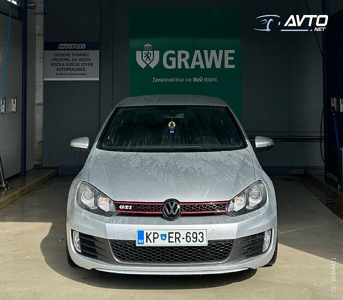 Volkswagen&nbsp;Golf&nbsp;<small><strong>2.0 TSI GTI</strong></small>