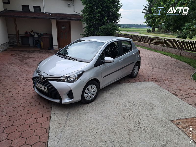 Toyota&nbsp;Yaris&nbsp;<small><strong>1.0 VVT-i Luna</strong></small>