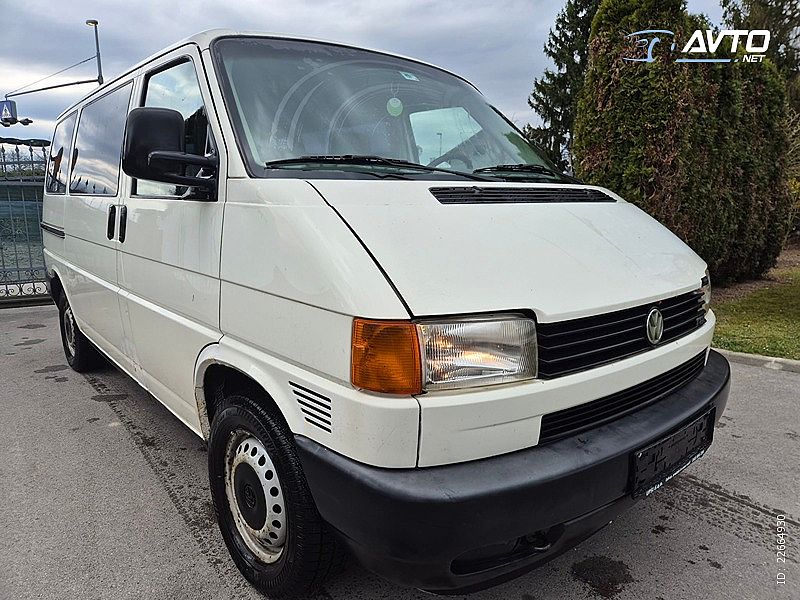 Volkswagen&nbsp;Transporter&nbsp;<small><strong>SYNCRO 4X4 + PRIKLOP</strong></small>