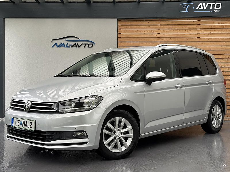Volkswagen&nbsp;Touran&nbsp;<small><strong>1.6 TDI DSG KAMERA-NAVIGACIJA-ACC-PDC-LEASING</strong></small>