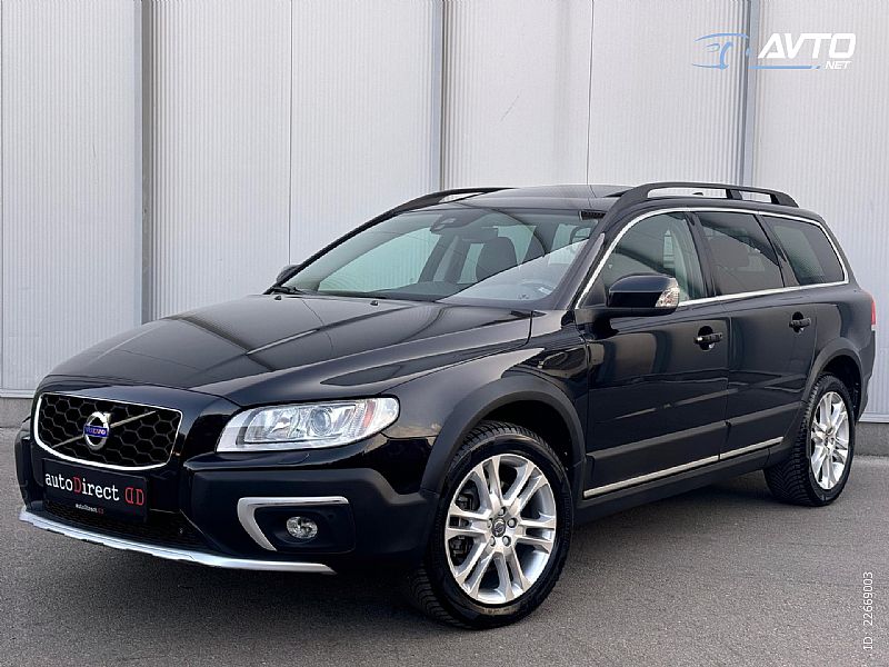 Volvo&nbsp;XC70&nbsp;<small><strong>D4-AWD-AUTO-SUMMOM-XENON-STR-OKNO-USNJE-SERVISNA</strong></small>
