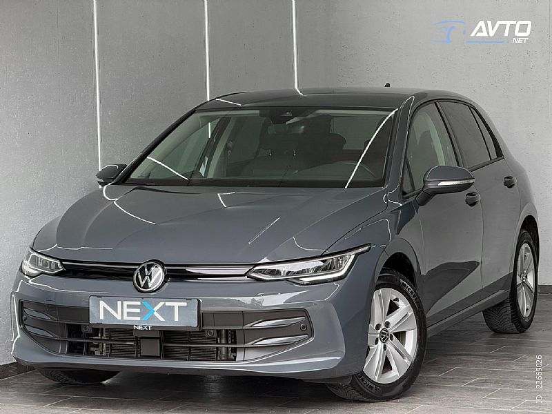 Volkswagen&nbsp;Golf&nbsp;<small><strong>1.5TSI - LED - Virtual - Asistence - Navi -Keyless</strong></small>