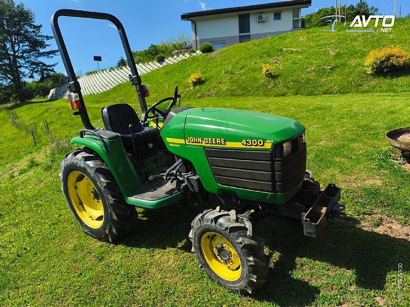 John Deere&nbsp;4300&nbsp;<small><strong></strong></small>