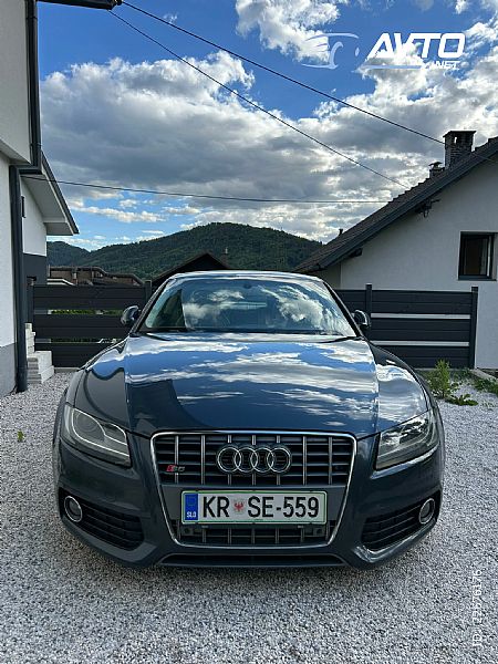 Audi&nbsp;A5&nbsp;<small><strong>Coupe  quattro 3.0 TDI DPF</strong></small>