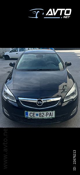Opel&nbsp;Astra&nbsp;<small><strong>1.6 Enjoy</strong></small>