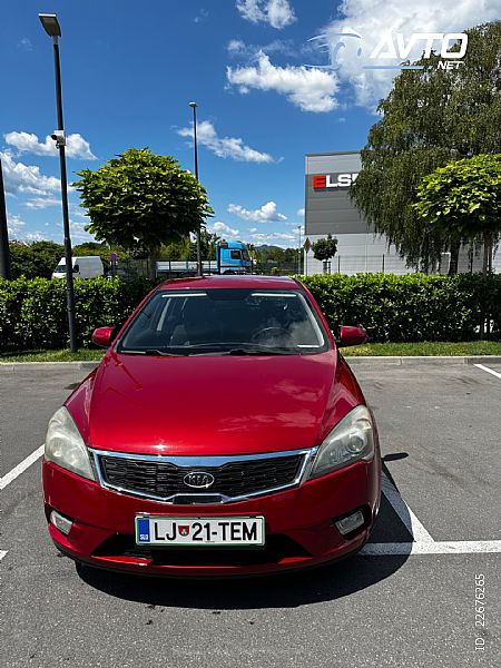 Kia&nbsp;Ceed&nbsp;<small><strong></strong></small>