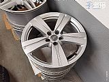 Original ORIGINAL AUDI alu plati��a