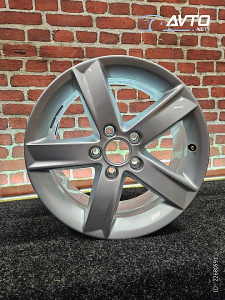Original&nbsp;16 COL AUDI A4 NOVO SAMO EN KOMAD&nbsp;<small>7&nbsp;x&nbsp;16</small>