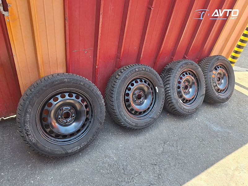 Original&nbsp;JEKLENA PLATI��A VW 16 COL 5x112 ET41+ZIMSKE GUME&nbsp;<small>6.5&nbsp;x&nbsp;16</small>