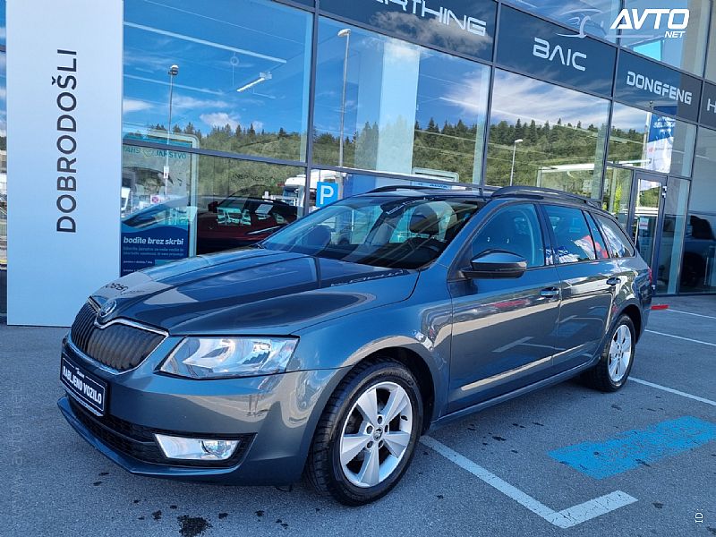 �koda&nbsp;Octavia&nbsp;<small><strong>Combi 1.2 TSI - SLOVENSKI - 2. LASTNIK </strong></small>